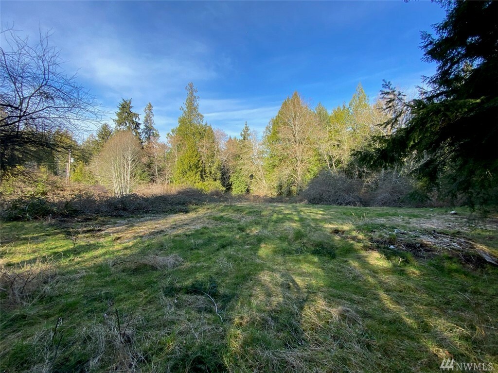 8295 NE Lovgreen Rd  Bainbridge Island WA 98110 photo