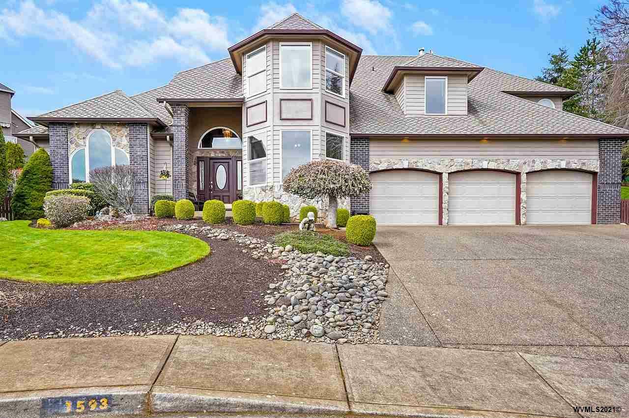 Property Photo:  1593  Greyback Ct NW  OR 97304 