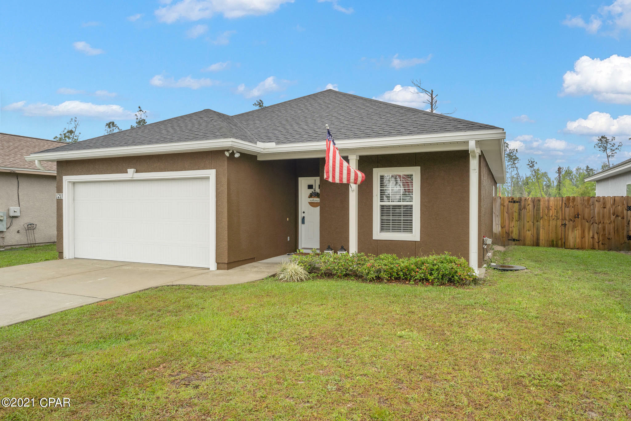 Property Photo:  1211 E 26th Street  FL 32444 