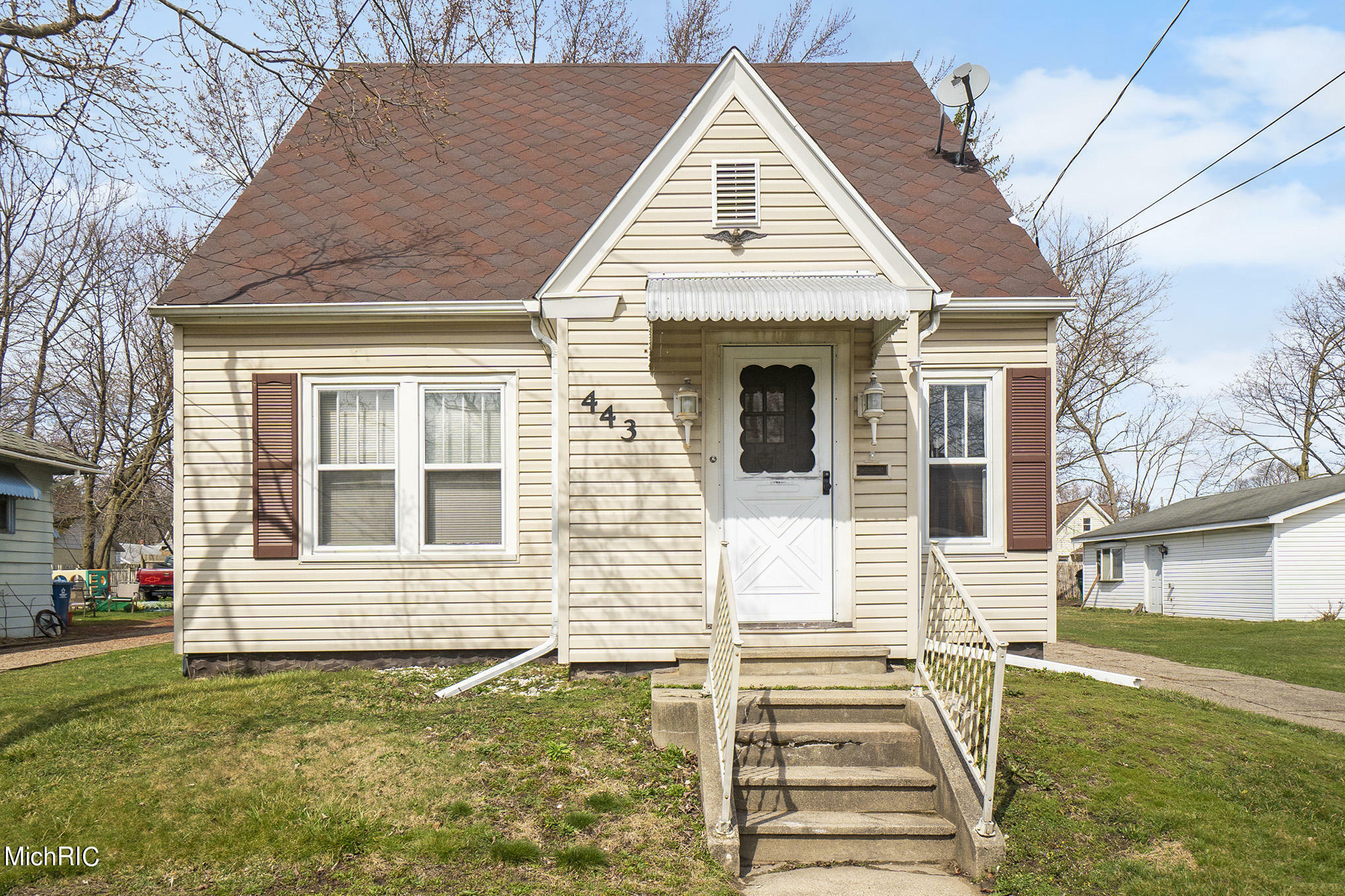 Property Photo:  443 E Emmett Street  MI 49017 