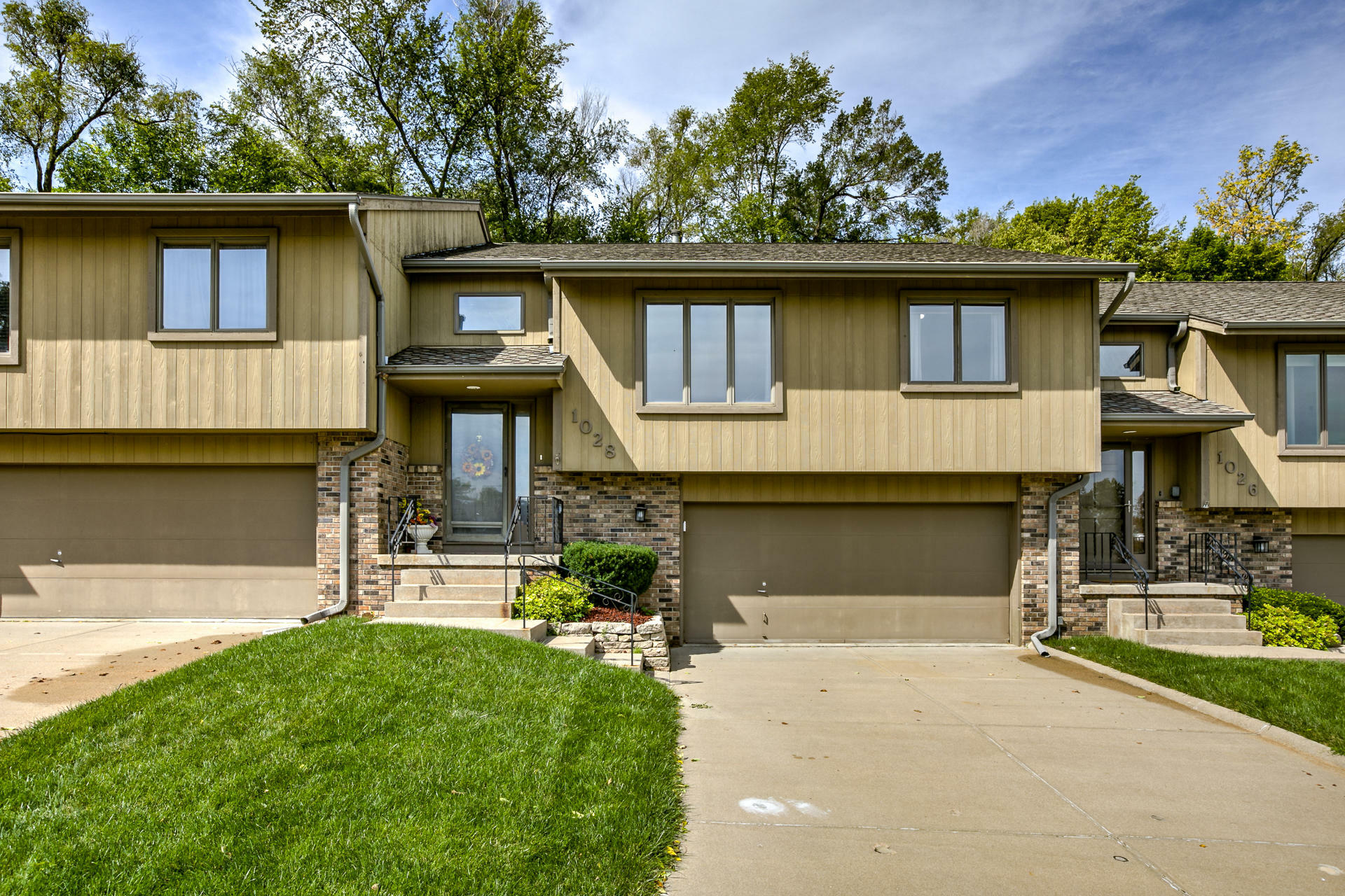 Property Photo:  1028 Arbor Ridge  Circle  IA 51503 