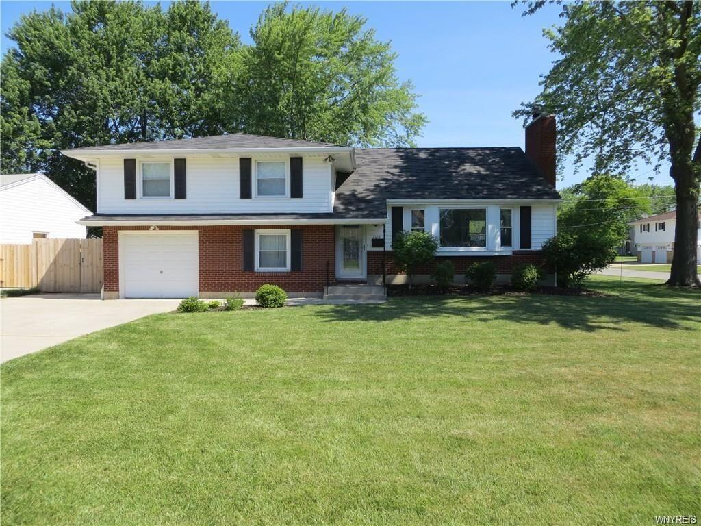 Property Photo:  209 Hennepin Road  NY 14072 