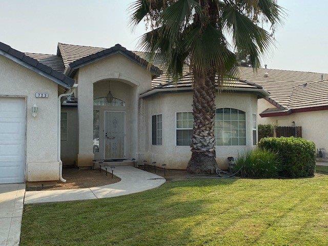 Property Photo:  723 Applegate Avenue  CA 93611 