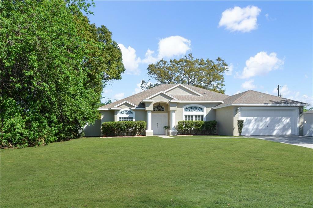 Property Photo: 2460 Greenbrier St FL 32738