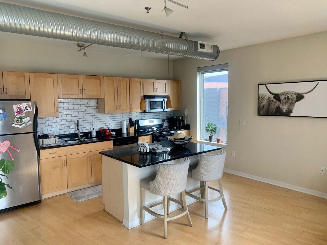 Property Photo: 2080 N Commerce St 301 53212