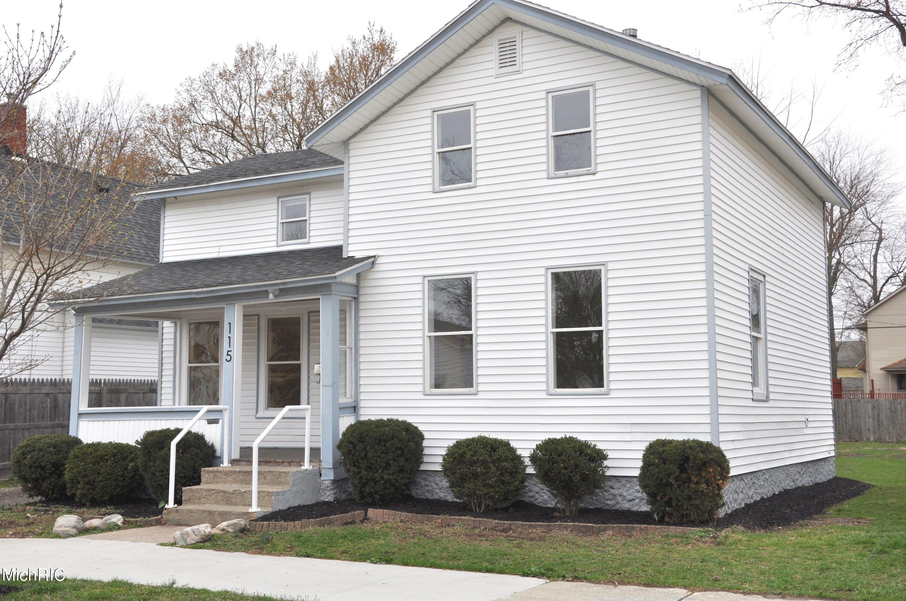 Property Photo: 115 E 17th Street MI 49423