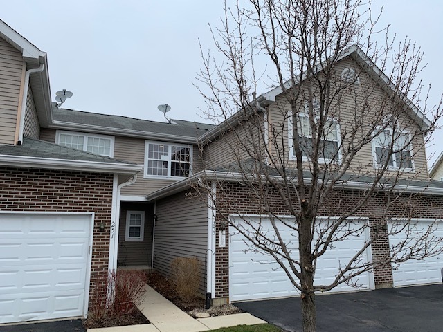 Property Photo: 255 Grandview Court IL 60102