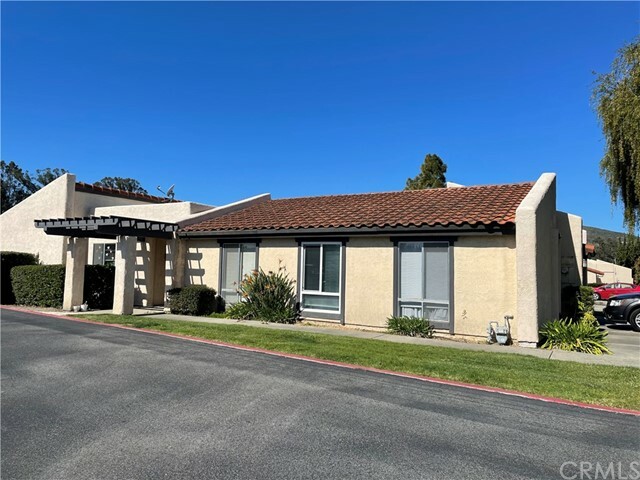 Property Photo: 25 Vista Lane CA 93401