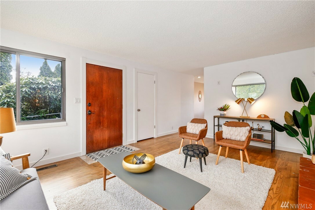 Property Photo: 12641 21st Ave S WA 98168