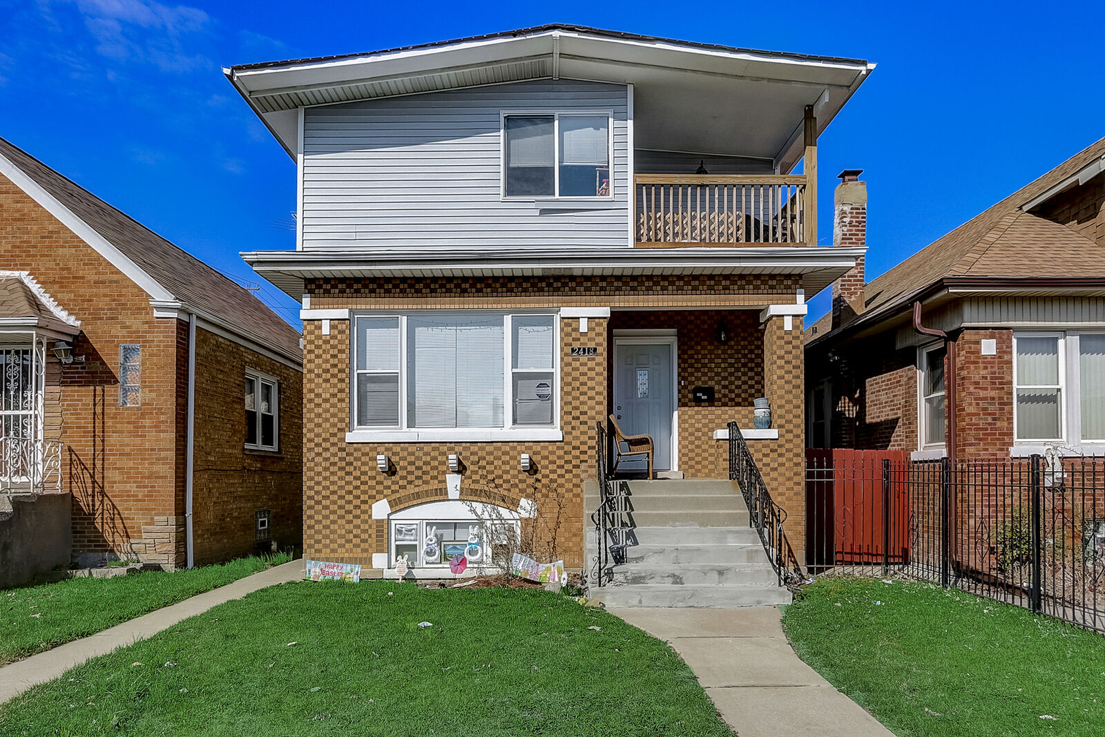 Property Photo: 2418 N McVicker Avenue IL 60639