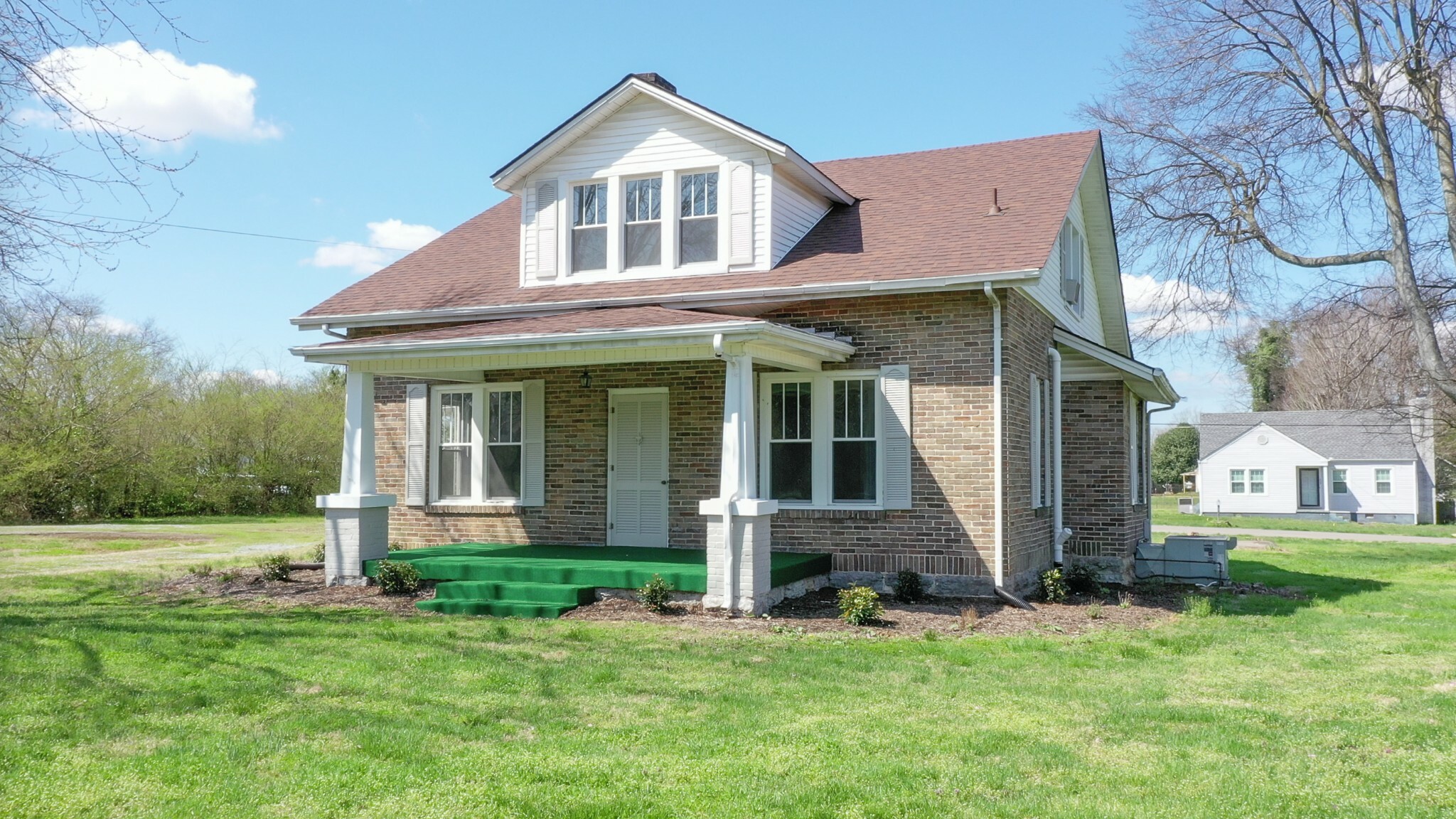 Property Photo:  818 S Cannon Blvd  TN 37160 