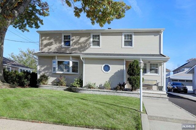 41 Lexington Avenue  Wallington NJ 07057 photo