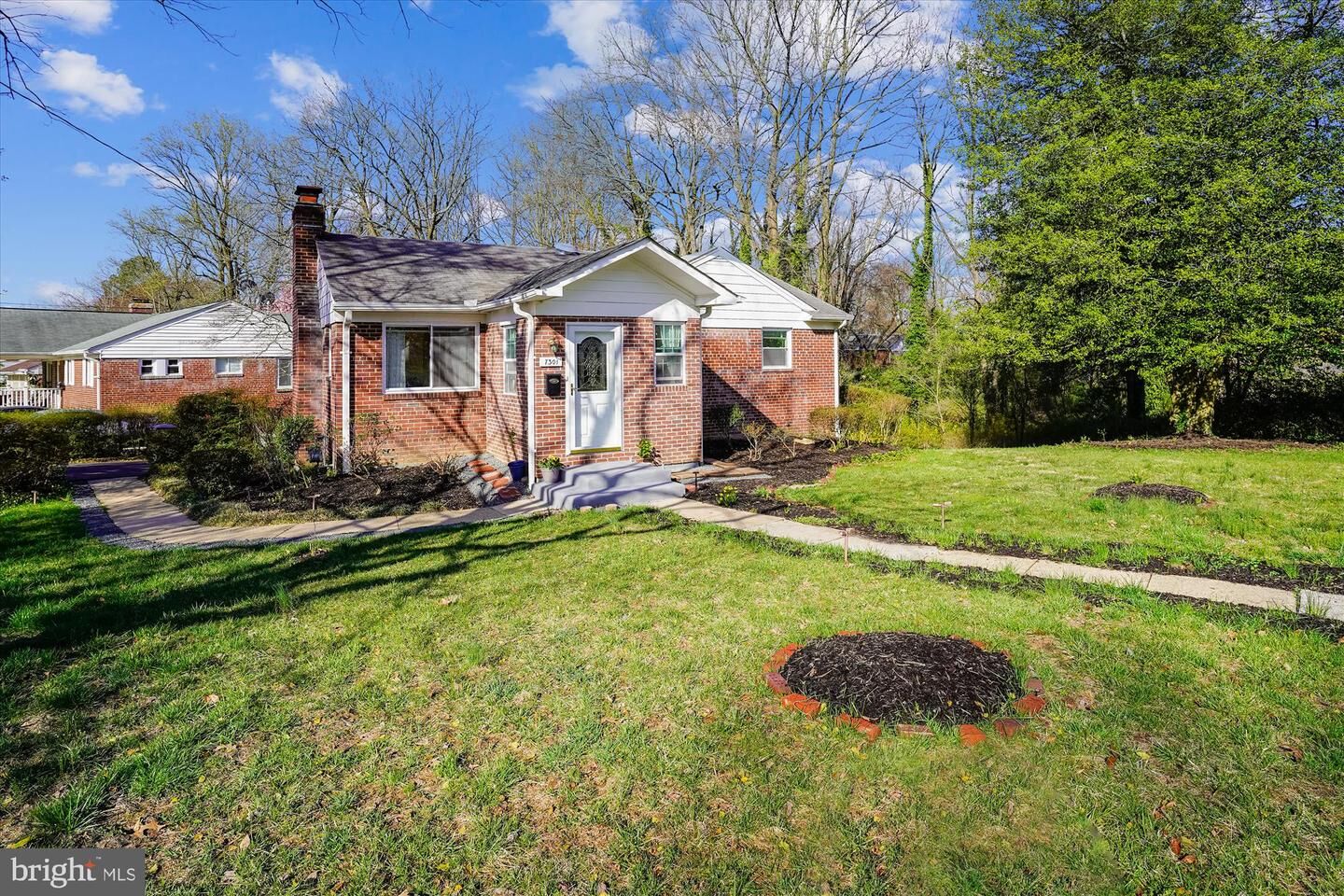 Property Photo:  7301 Carol Lane  VA 22042 