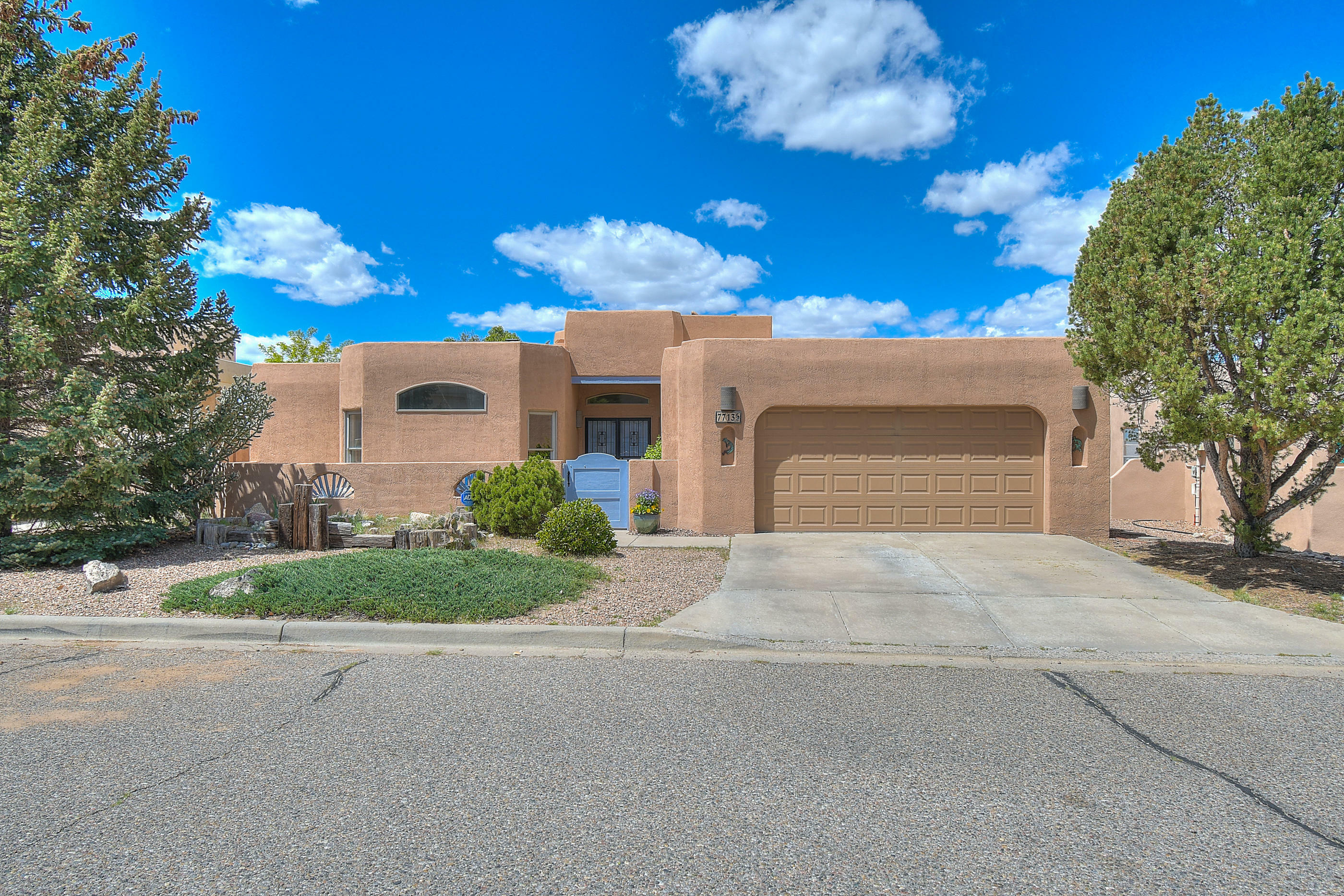 7713 Cedar Canyon Place NE  Albuquerque NM 87122 photo