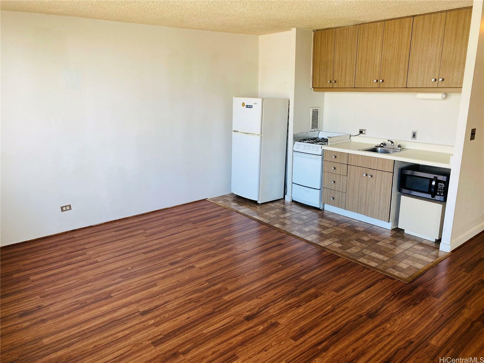 1550 Wilder Avenue A406  Honolulu HI 96822 photo