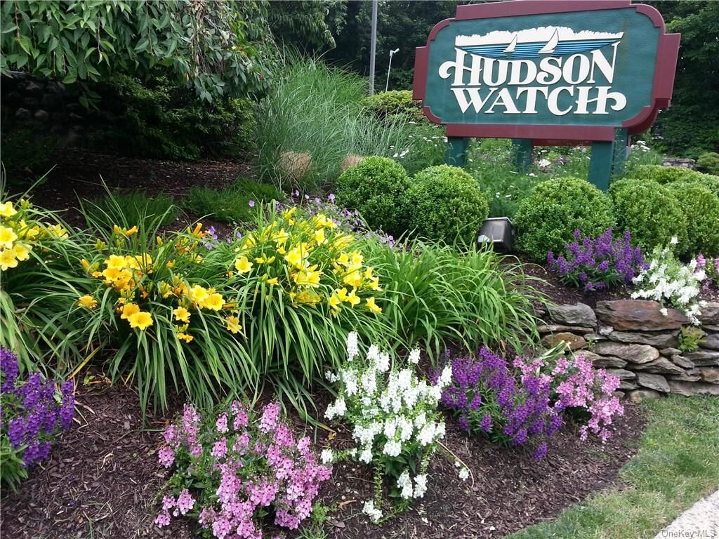 Property Photo:  1 Hudson Watch Drive  NY 10562 