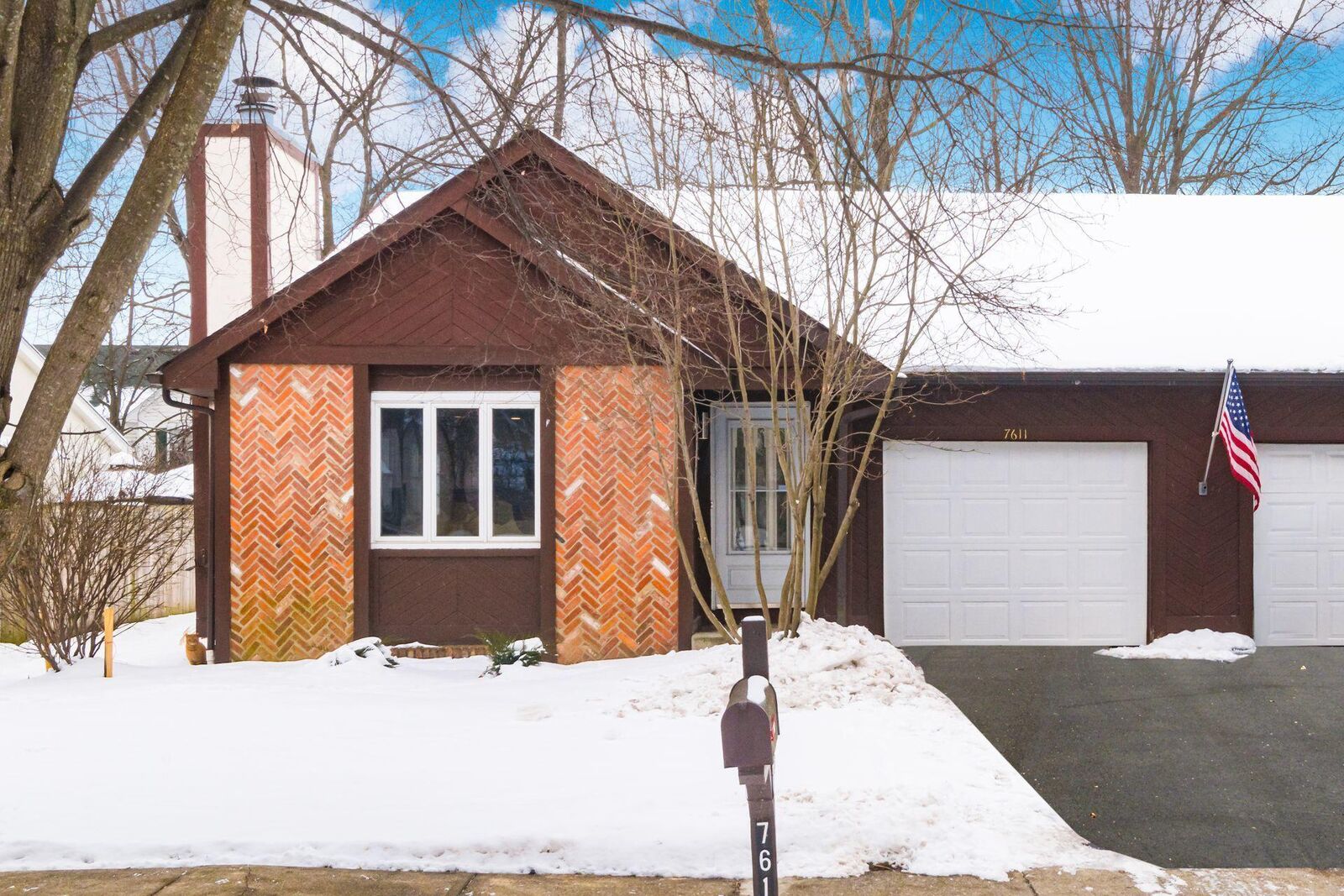 Property Photo: 7611 Pickett Lane OH 43235