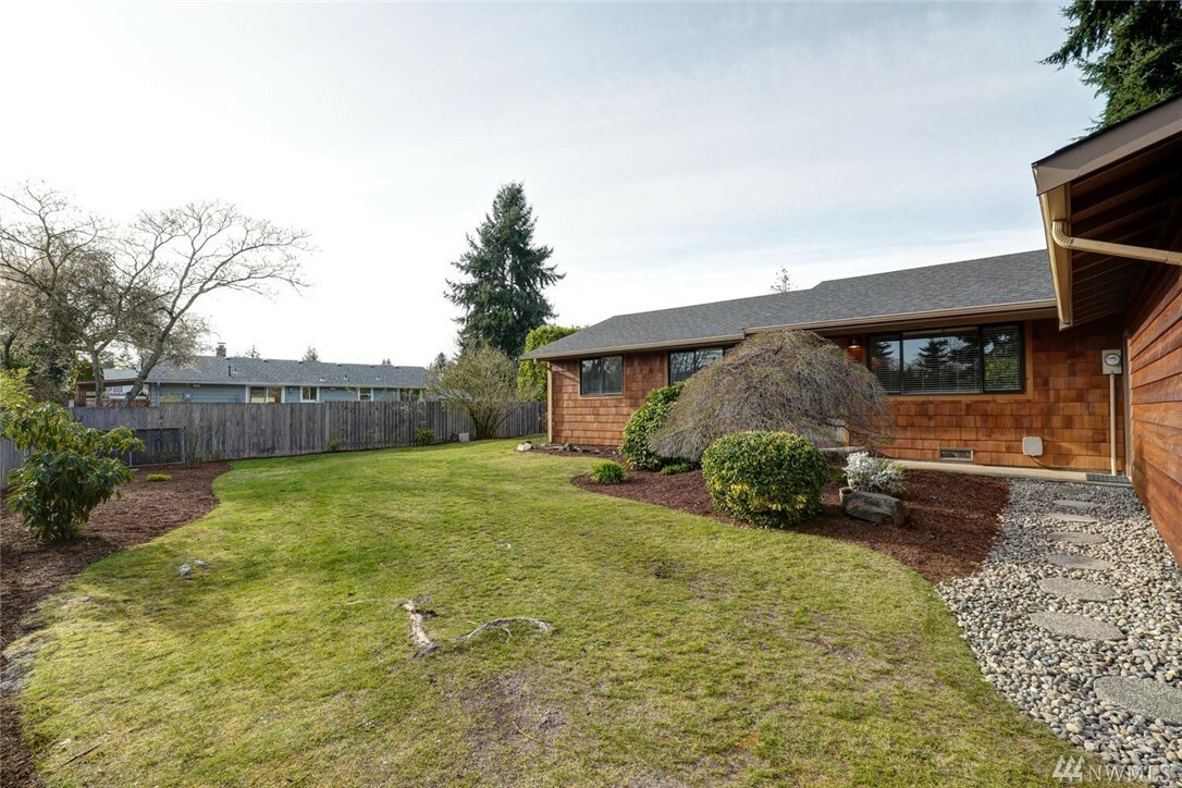 Property Photo:  8216 143rd Place  WA 98034 