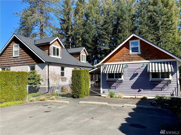 Property Photo: 4224 334th Place SE WA 98024