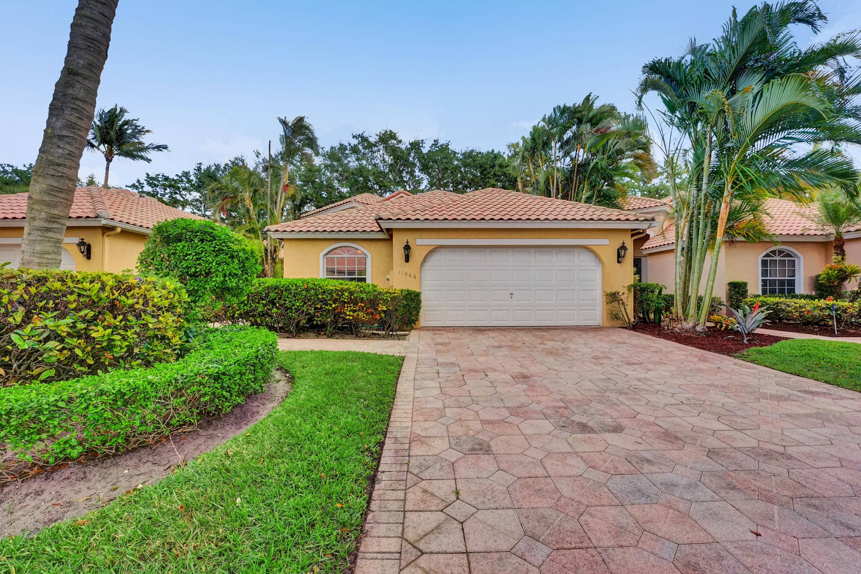 Property Photo: 11066 Springbrook Circle FL 33437