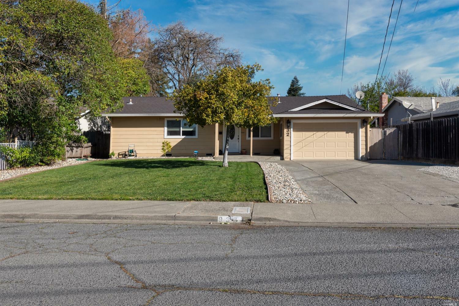 Property Photo:  932 Windsor Street  CA 94558 