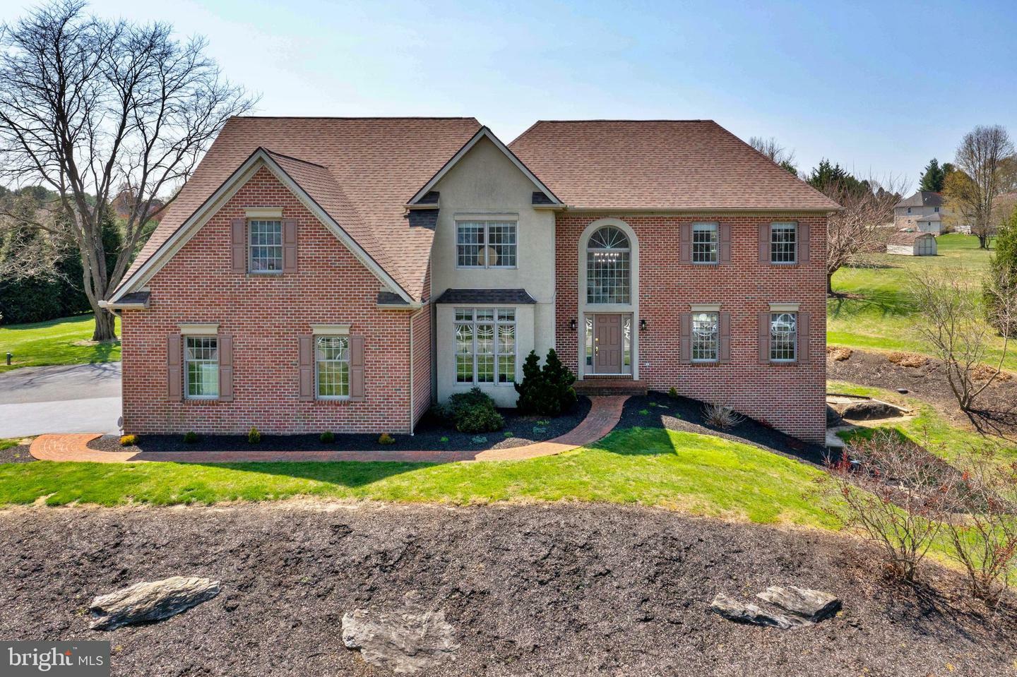 Property Photo: 126 Ridge Road PA 17551