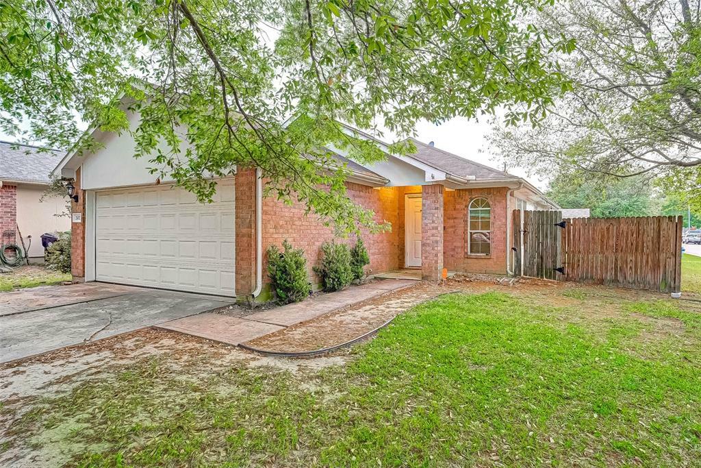 Property Photo:  24323 Silver Maple Drive  TX 77336 