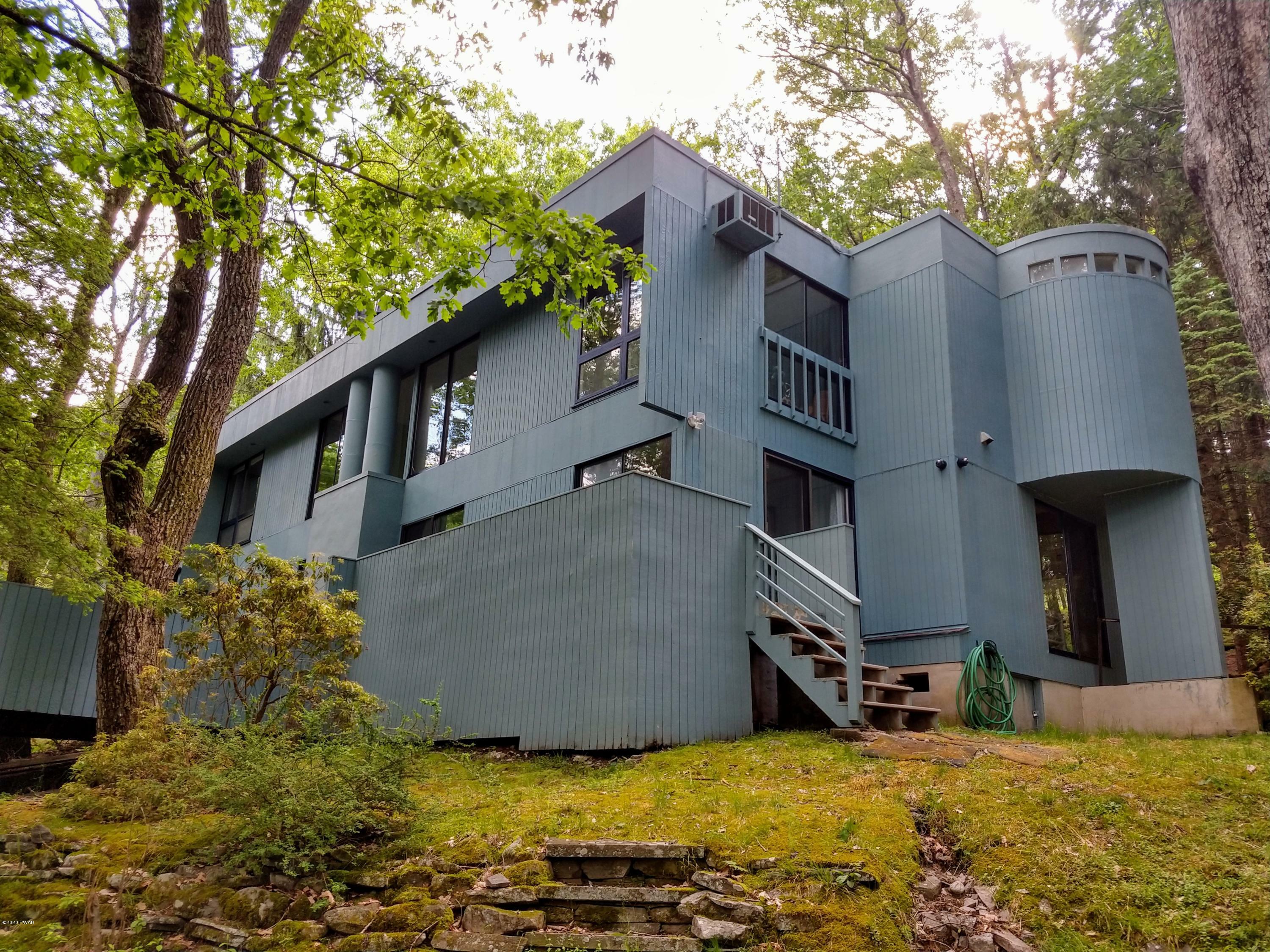 Property Photo:  105 Summerhill Road  PA 18428 