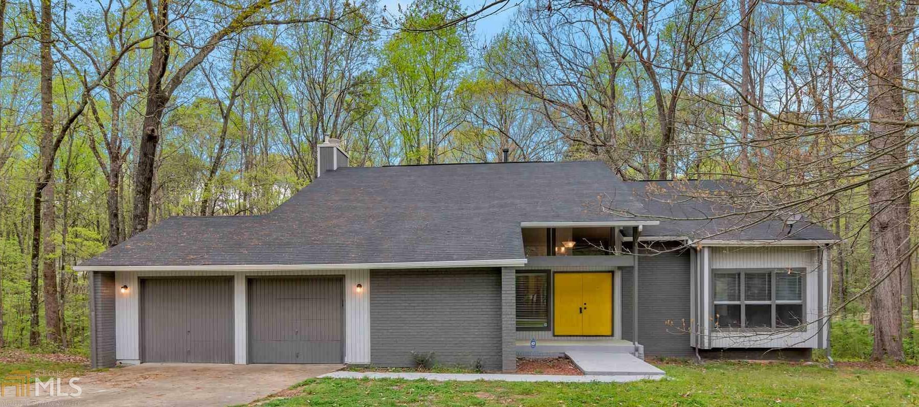 Property Photo: 3721 Chiltern Court GA 30038