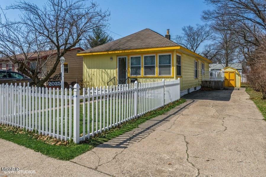 Property Photo:  2025 Howden Street  MI 49444 