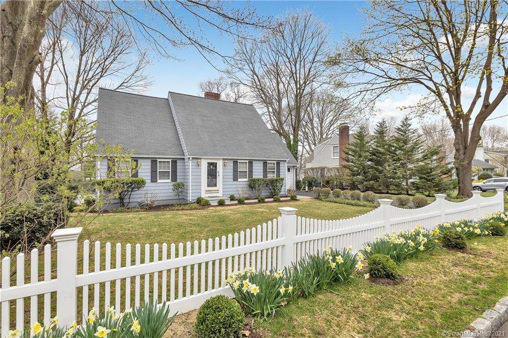 Property Photo: 12 Hillcrest Avenue CT 06820