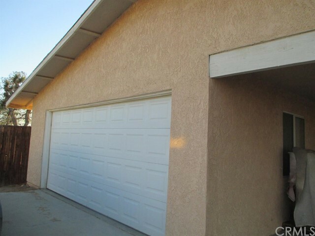 Property Photo:  17691 Wisteria Street  CA 92345 