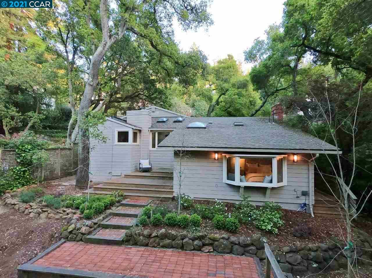 Property Photo:  6408 Thornhill Drive  CA 94611 