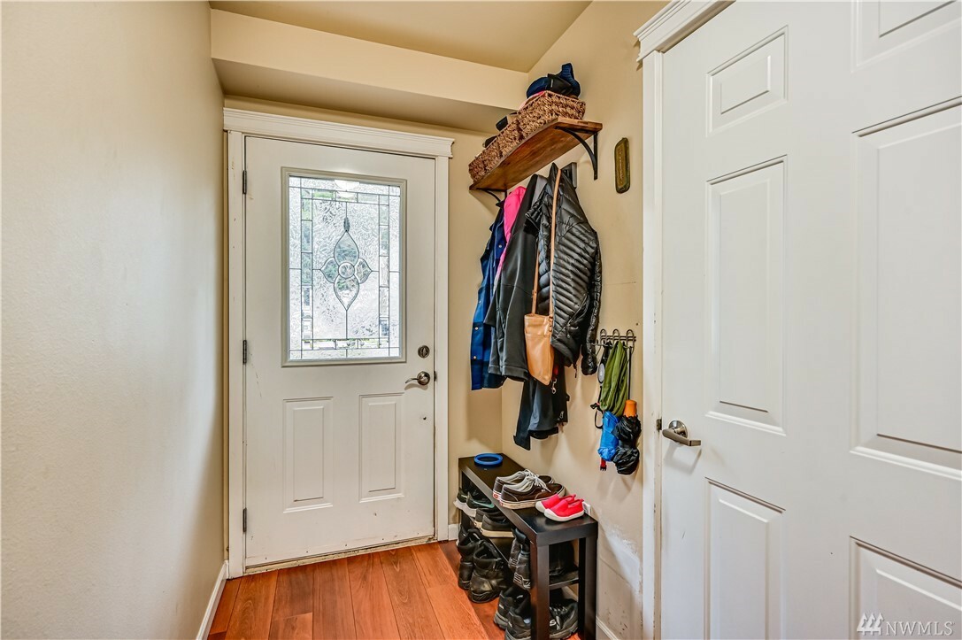 Property Photo: 5708 198th St SW D WA 98036