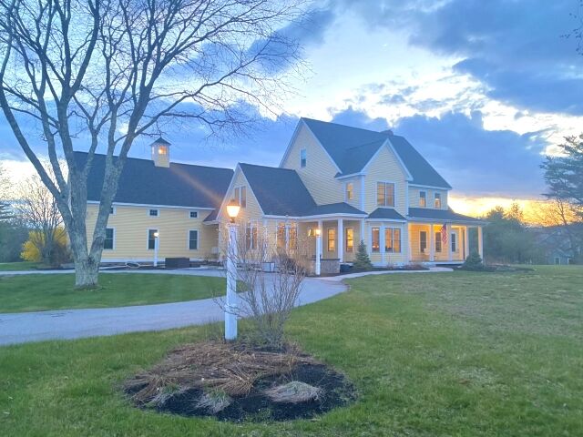 Property Photo:  3 Middleton Drive  NH 03110 