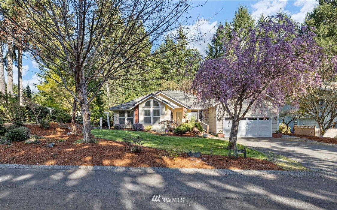 Property Photo:  11811 17th Avenue Ct NW  WA 98332 