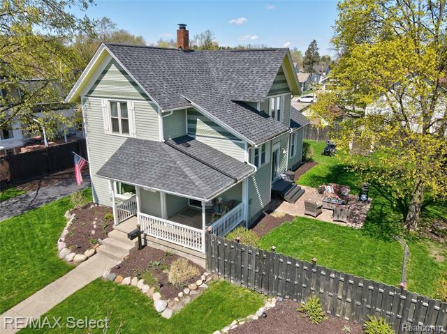 Property Photo:  304 W Roberts Street  MI 48430 