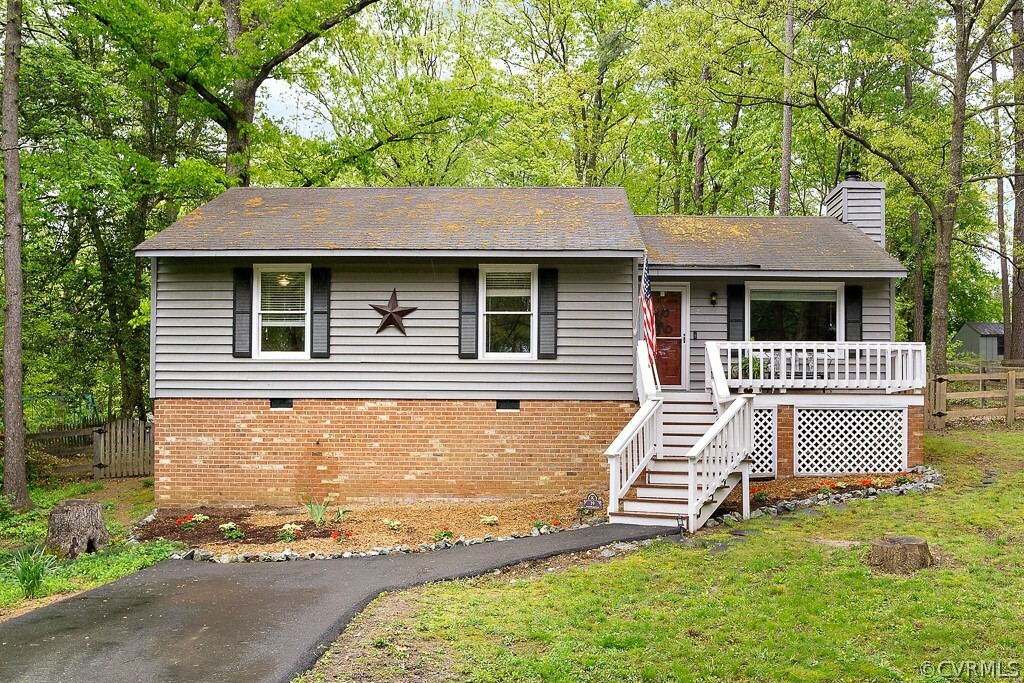 Property Photo:  19 Natural Bridge Court  VA 23236 