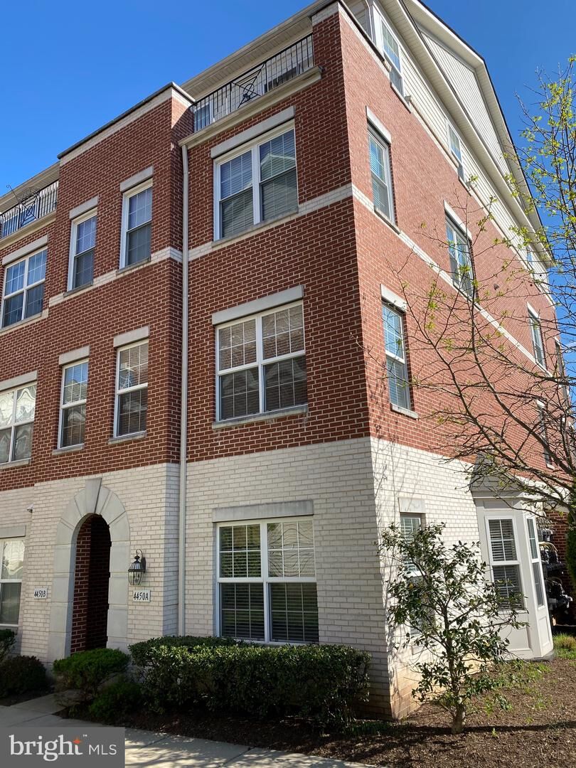 Property Photo:  4450 Beechstone Lane A  VA 22033 