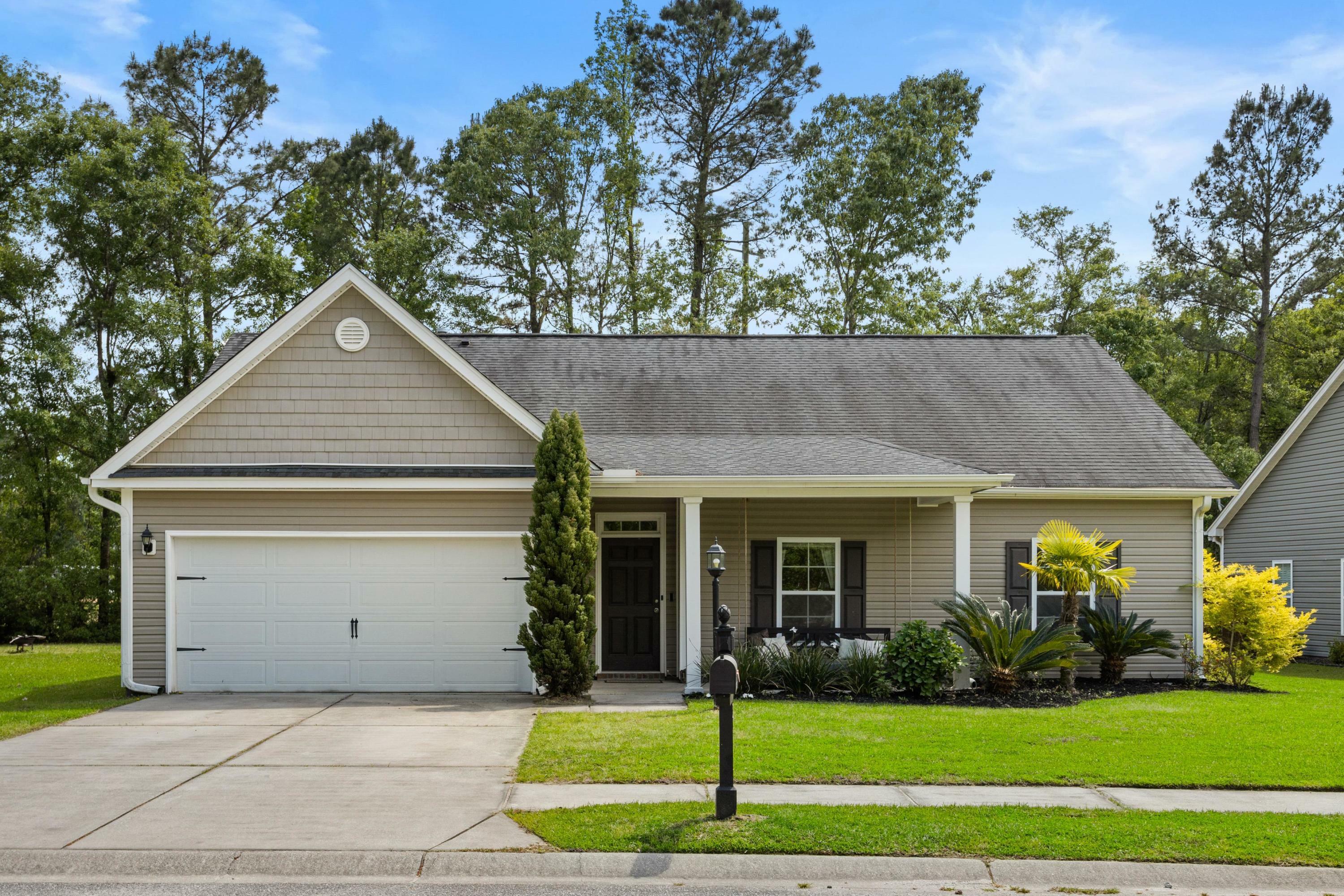 Property Photo:  1505 Haystack Drive  SC 29455 