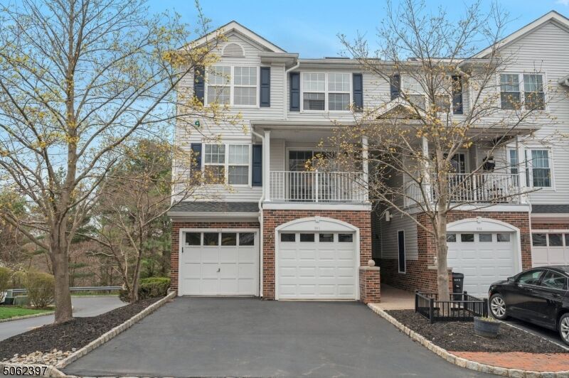 Property Photo:  901 Hawley Ct  NJ 07834 