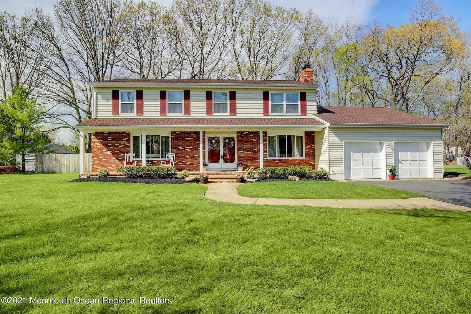 Property Photo:  33 Jefferson Court  NJ 07728 