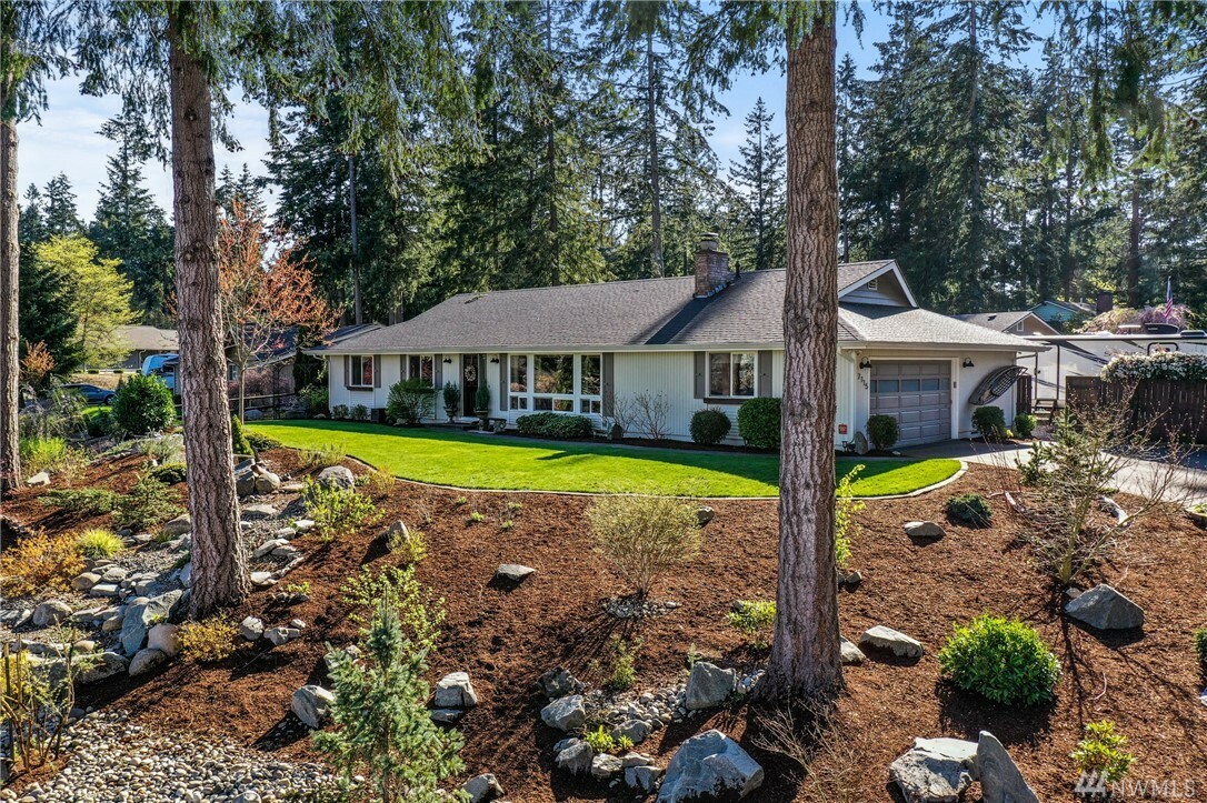 Property Photo:  7115 Sierra Dr SE  WA 98503 