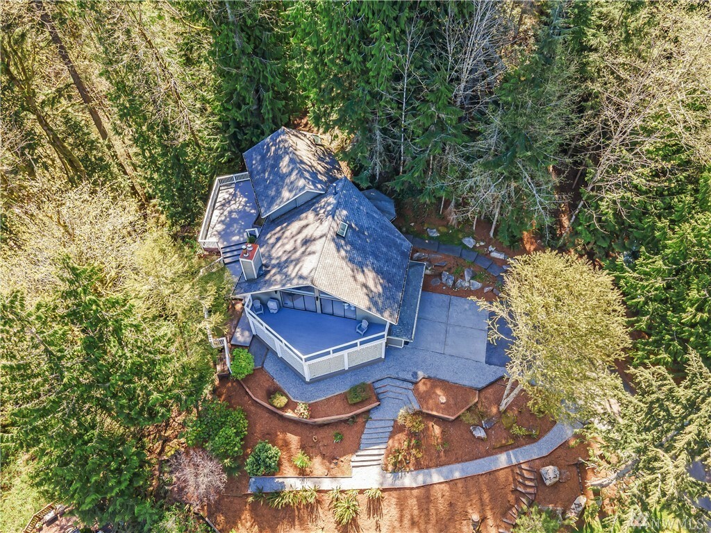 Property Photo:  1145 Ridgewood Place SW  WA 98027 