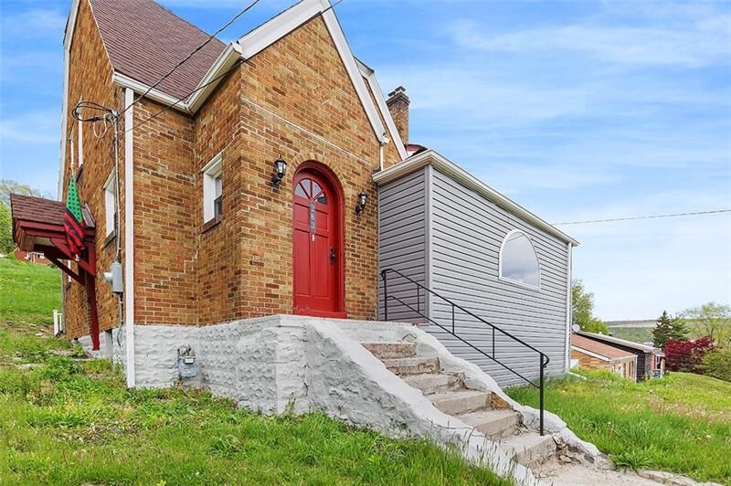 Property Photo:  263 Old Lebanon Church Rd  PA 15236 