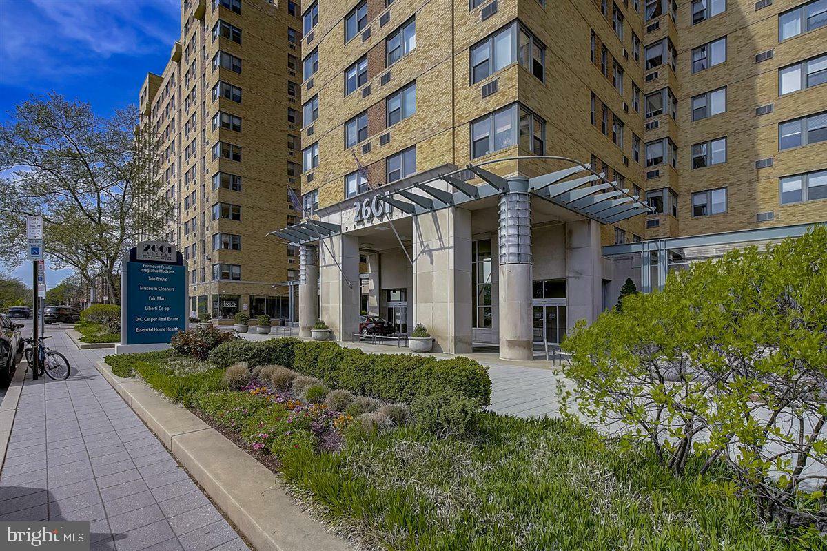 Property Photo:  2601 Pennsylvania Avenue 611  PA 19130 