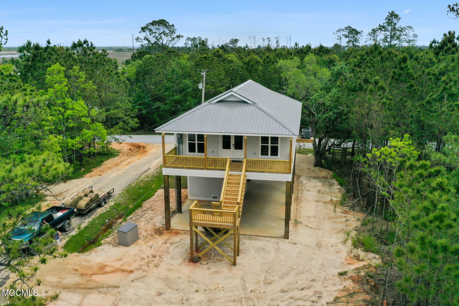 Property Photo: 5004 Lookout Street MS 39520