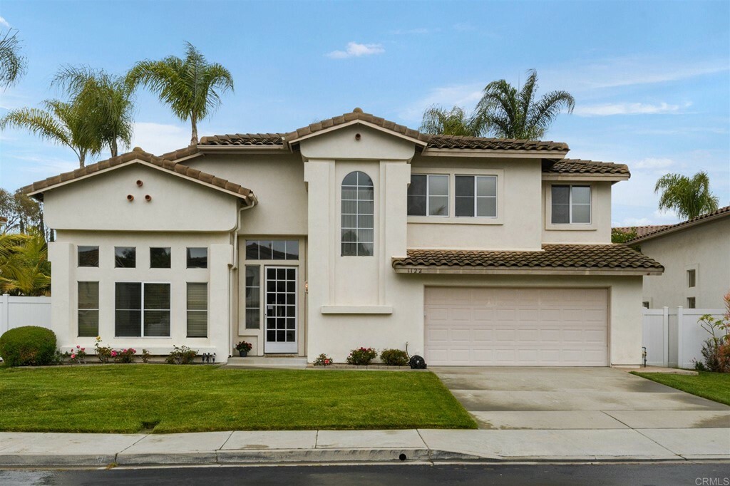 Property Photo:  1122 Avenida Frontera  CA 92057 