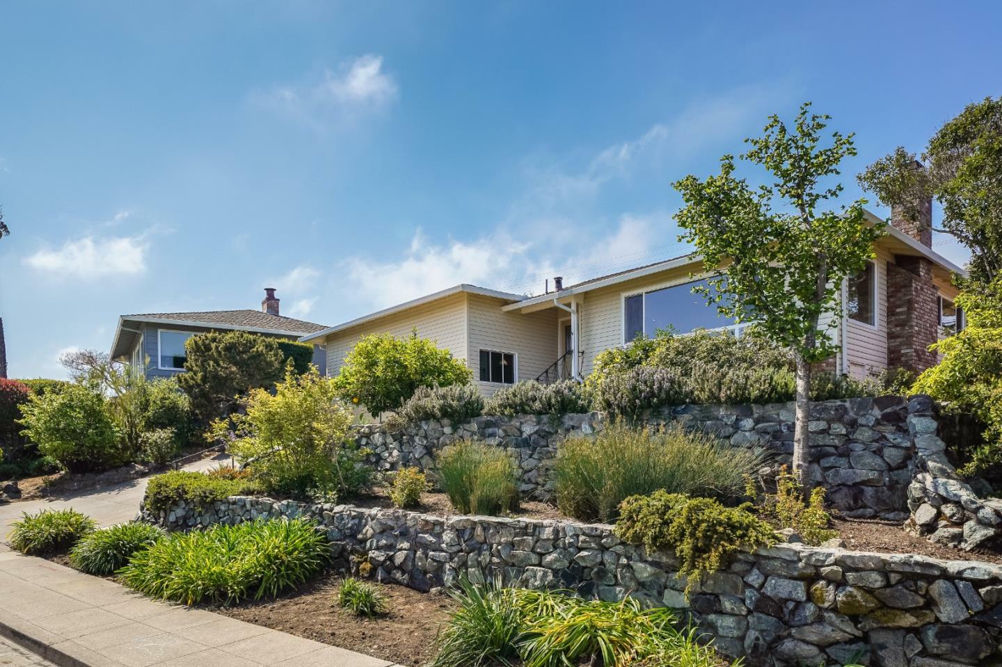 1083 West Hillsdale Boulevard  San Mateo CA 94403 photo