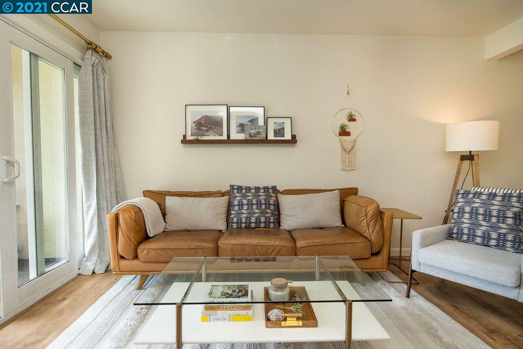 Property Photo: 1470 Creekside Drive 10 CA 94596
